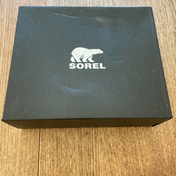 NWT Sorel Youth Emelie Lace boots - Picture 3 of 8